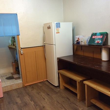 Backpackers In Jeju City Center מראה חיצוני תמונה