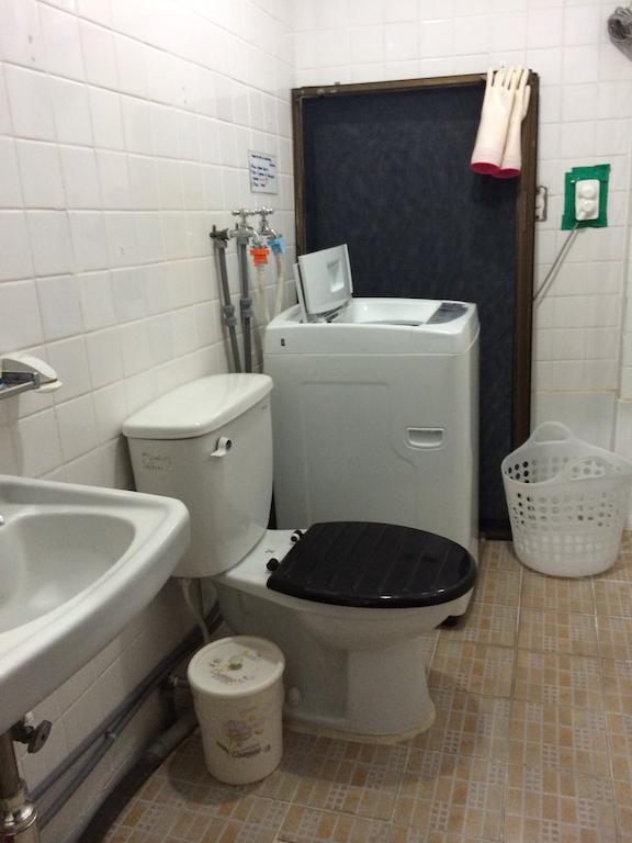 Backpackers In Jeju City Center מראה חיצוני תמונה