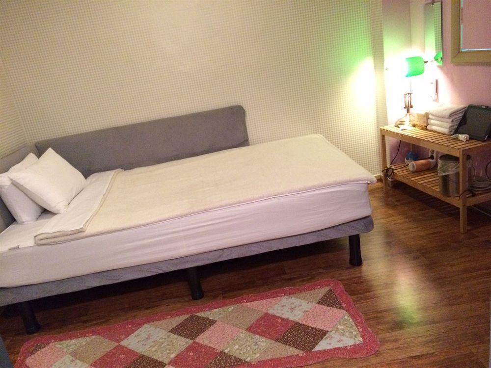 Backpackers In Jeju City Center מראה חיצוני תמונה