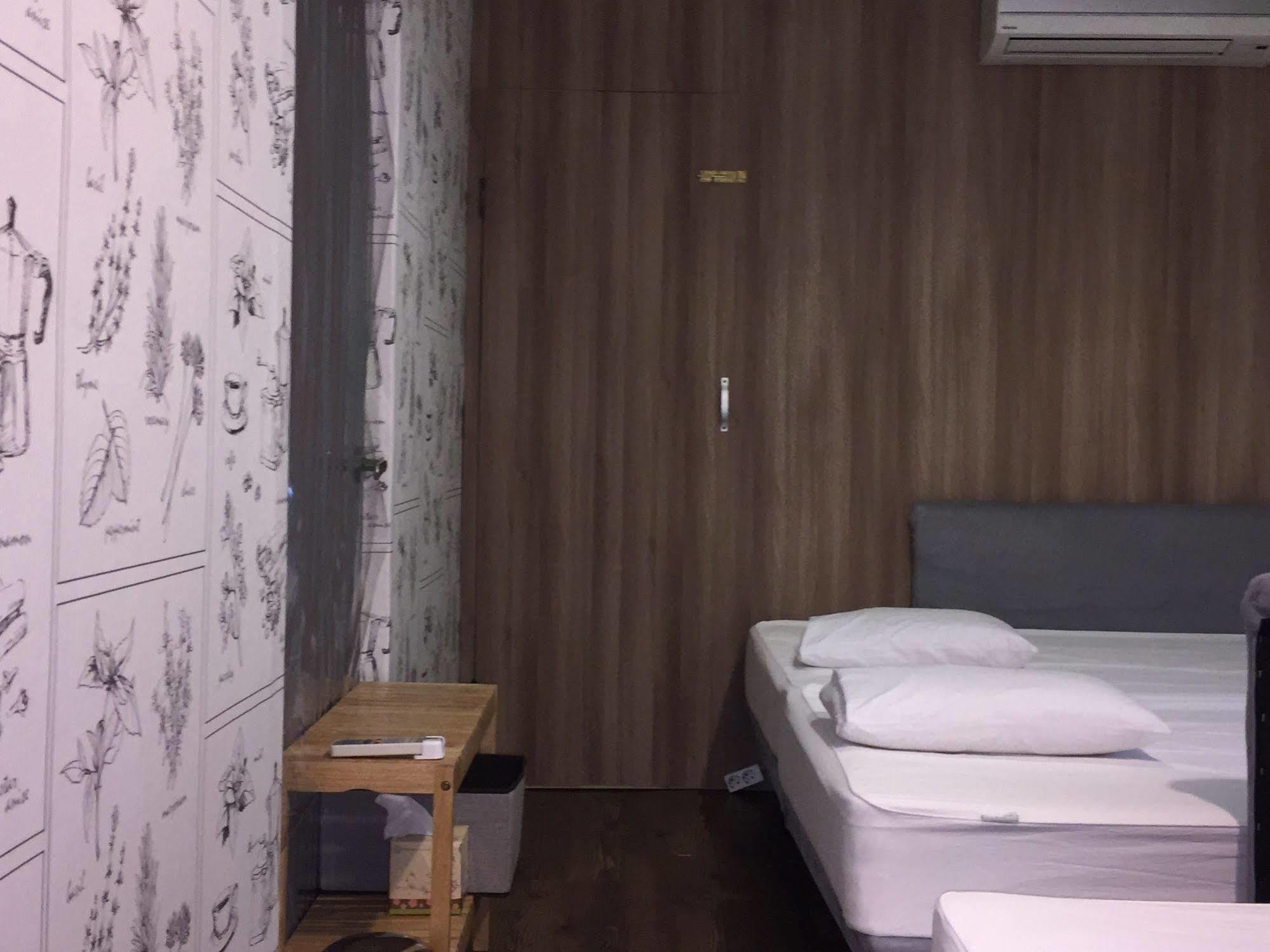 Backpackers In Jeju City Center מראה חיצוני תמונה
