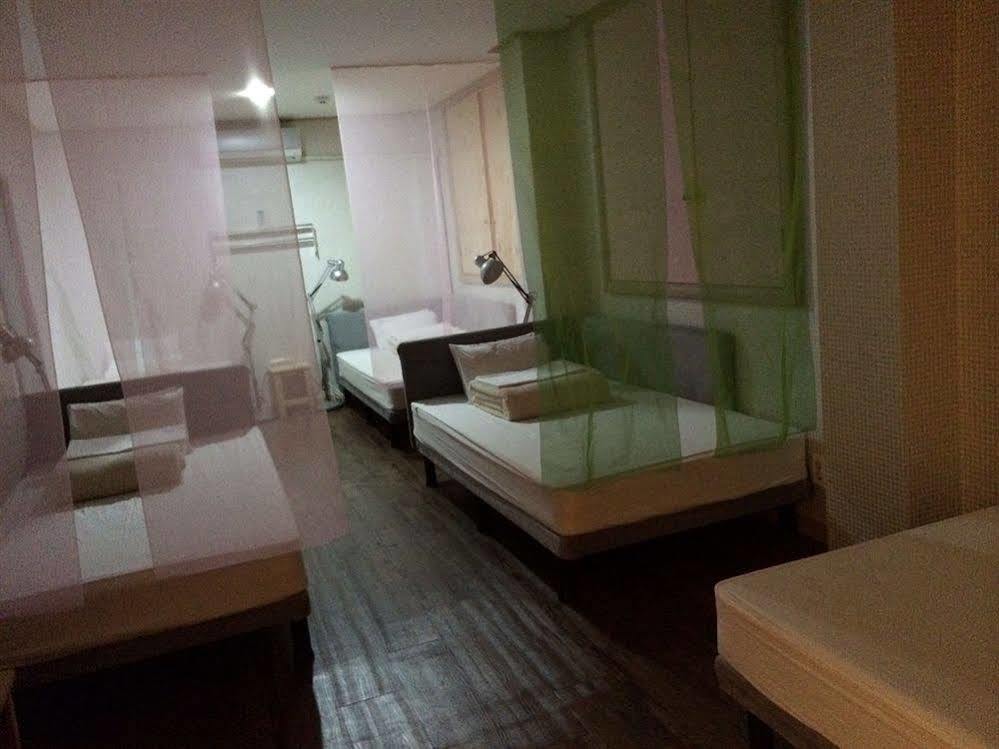 Backpackers In Jeju City Center מראה חיצוני תמונה